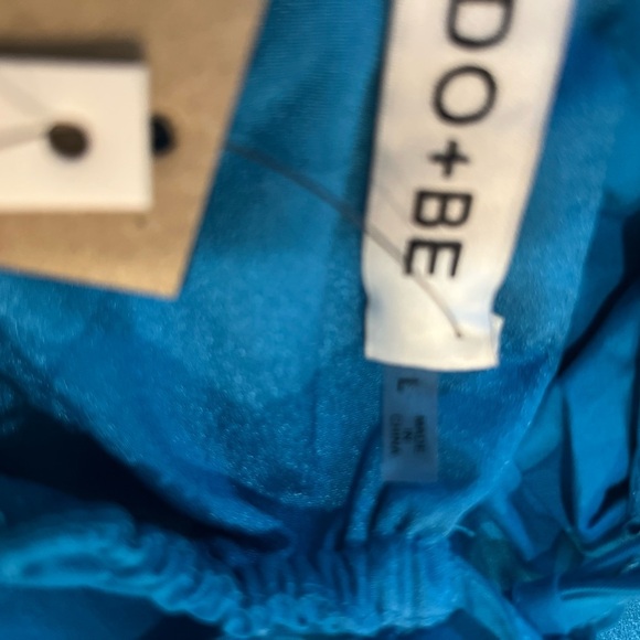 NWT DO+BE Chain Blue Cropped Tank Top Size Large - Picture 5 of 6